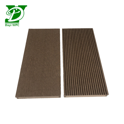 Résistant à l'humidité étanche à l'eau composite Decking Composite Deck Boards imperméable à l'eau personnalisé
