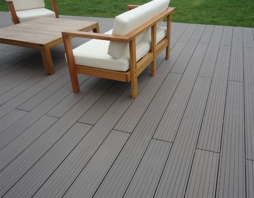 La couleur naturelle du bois est résistante à l'humidité