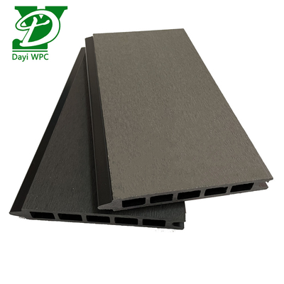 Résistance aux intempéries Clôture composite en WPC pour des balustrades extérieures durables