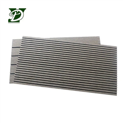 Revêtement de sol extérieur creux en composite bois-plastique (WPC) pour piscines et jardins