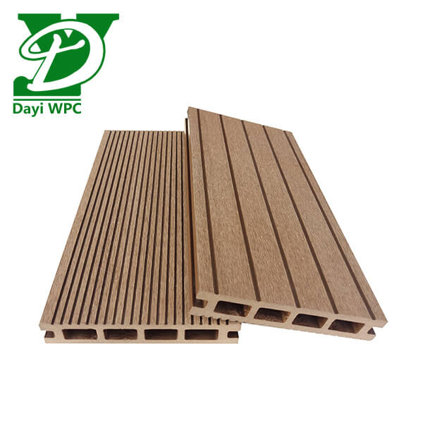Anti-eau WPC plancher de terrasse extérieur creux pour les piscines au-dessus de 18 mm